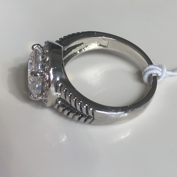 New fashion ring - Picture 5 of 6